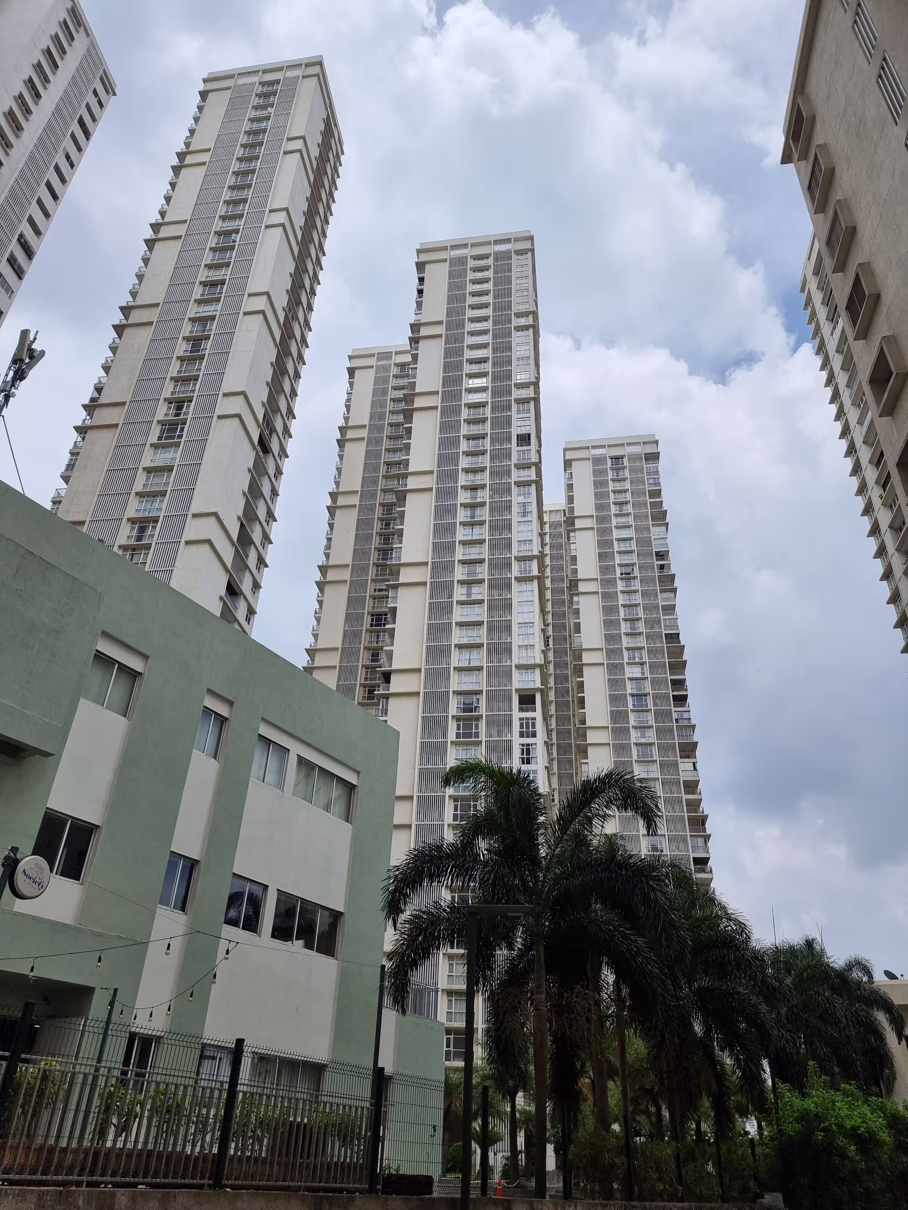 Lodha Merdian Majesto D Block image