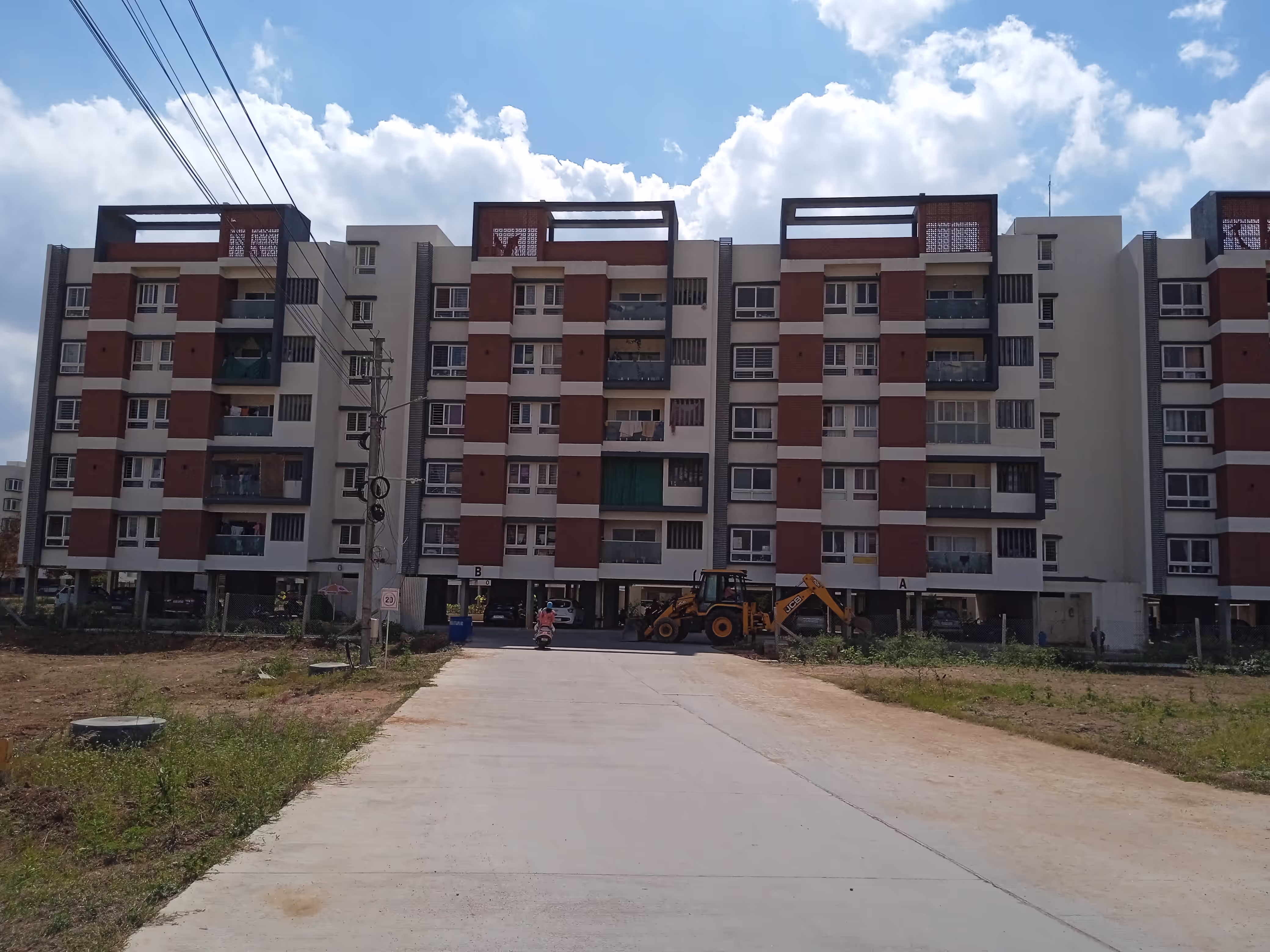 Meera Shantivanam Apartments image