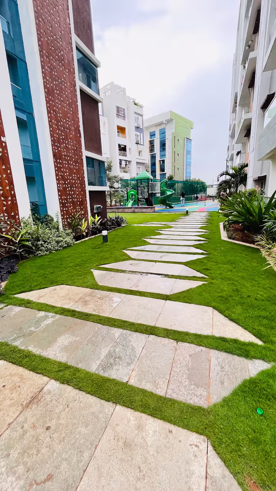 RR Village Pointe image