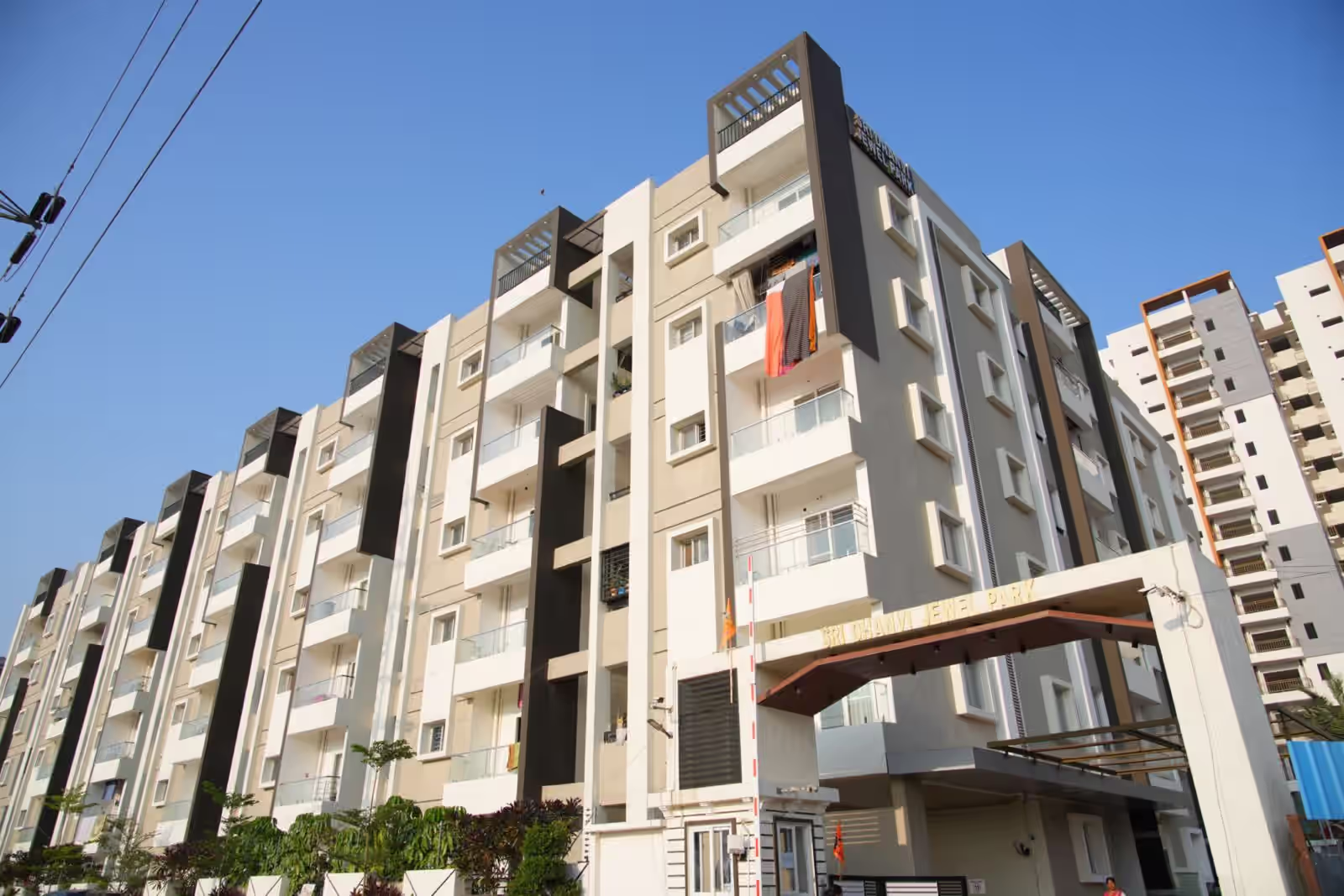 Sri Dhanvi Jewel Park image