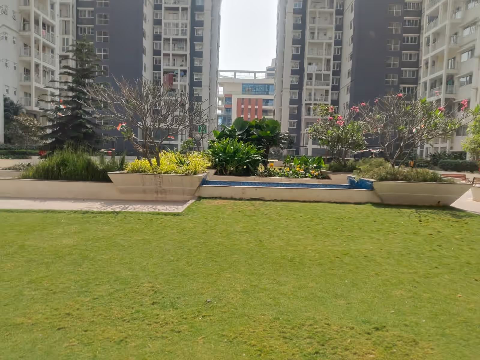 Lansum Etania Apartments image